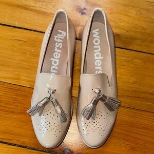 Wondersfly Women's Beige Tassel Loafers